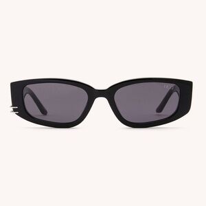 DEZI Cuffed Sunglasses in Black/Midnight Smoke